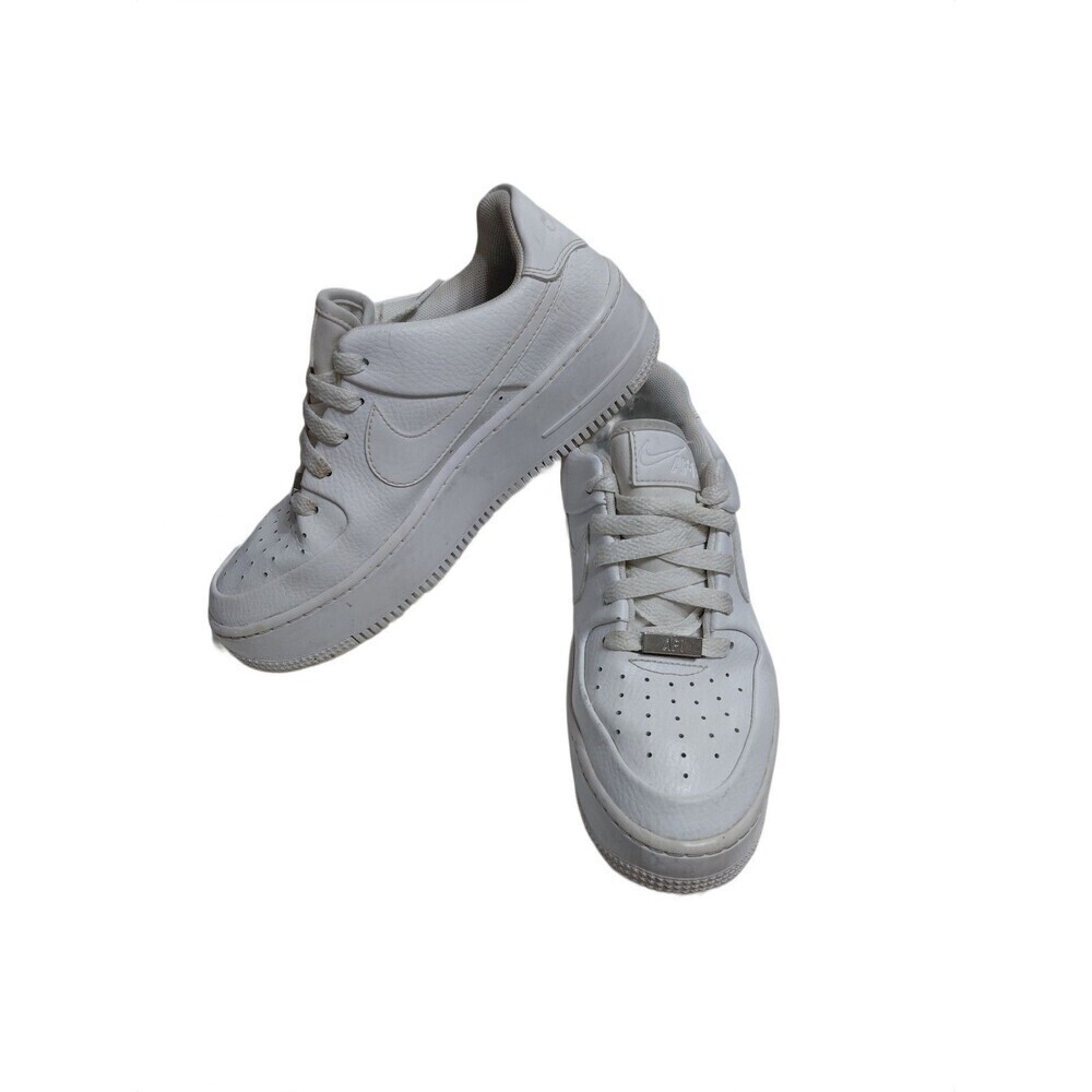 Nike Air Force 1 Women's Size 7 Low Top White Sneakers